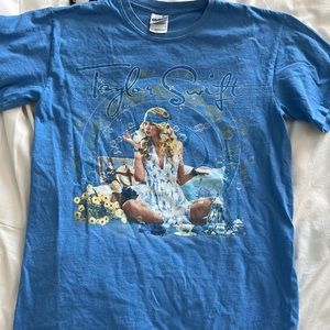 💙⭐️ VINTAGE TAYLOR SWIFT FEARLESS TOUR SHIRT